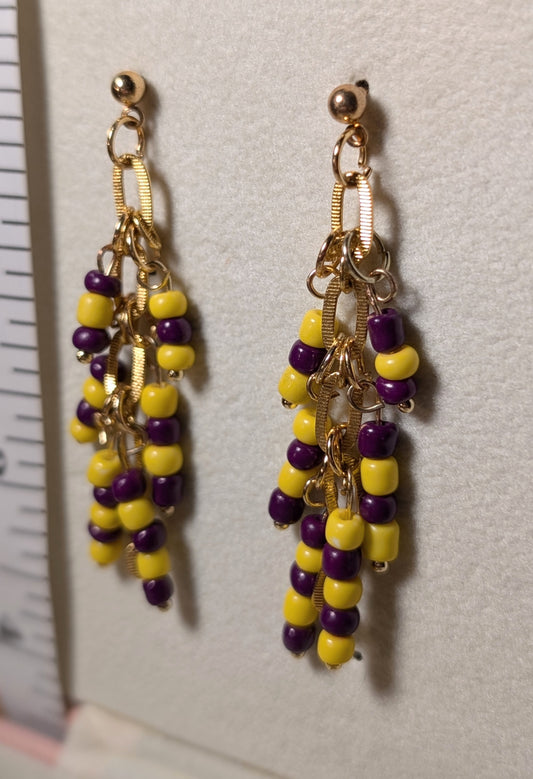 MN VIkings Earrings and Green Bay Packers Earrings - Football Fans jewelry - beaded earrings