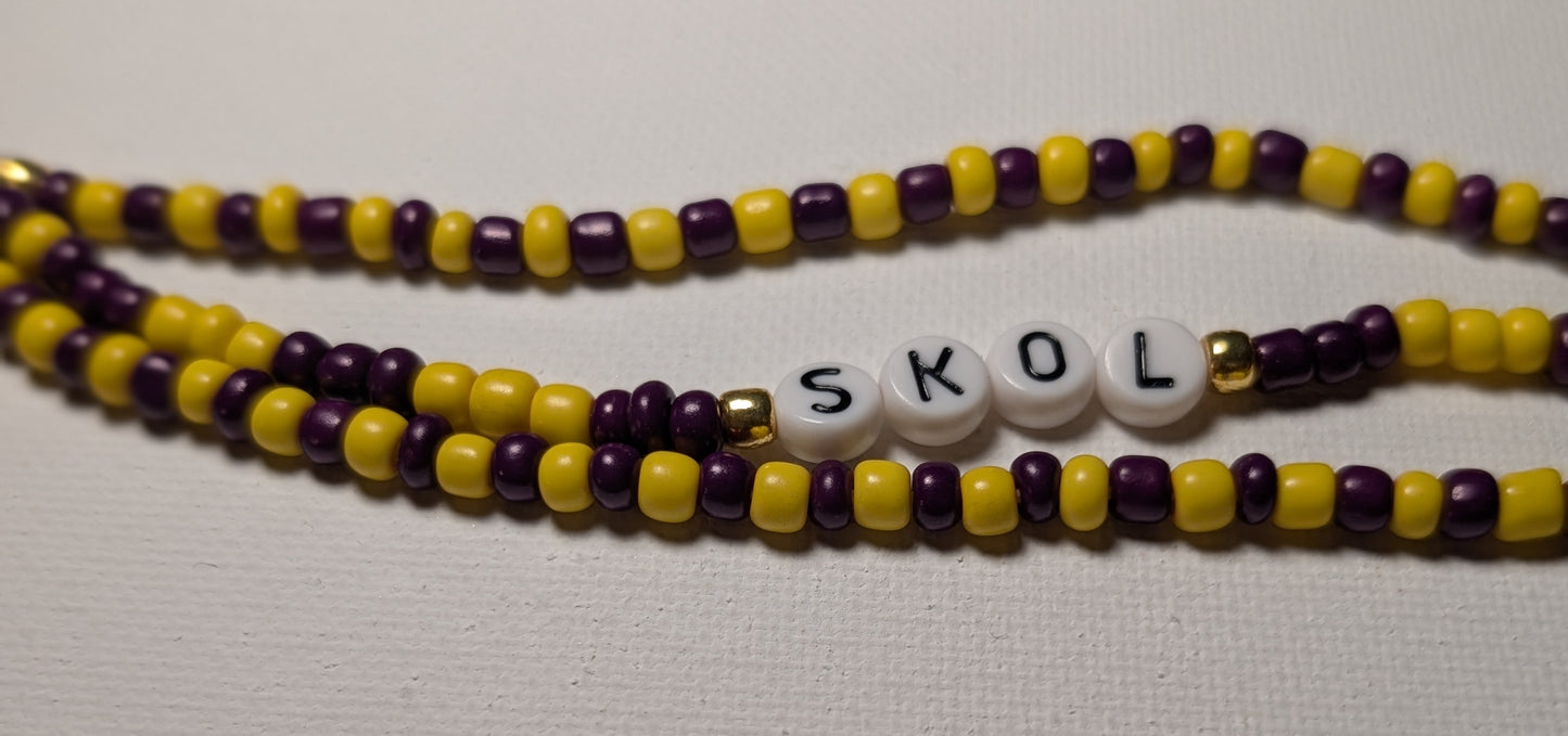 Bracelet - NFL Beaded Bracelet and earrings: Football fan jewelry - MN Vikings SKOL and Green Bay Packers