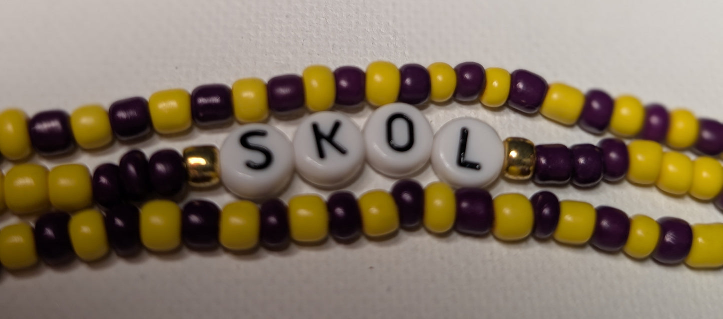 Bracelet - NFL Beaded Bracelet and earrings: Football fan jewelry - MN Vikings SKOL and Green Bay Packers